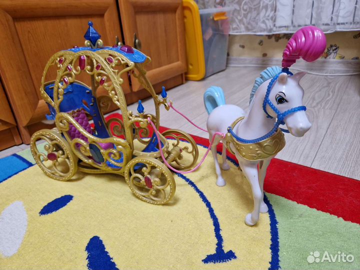 Карета с лошадью для куклы
