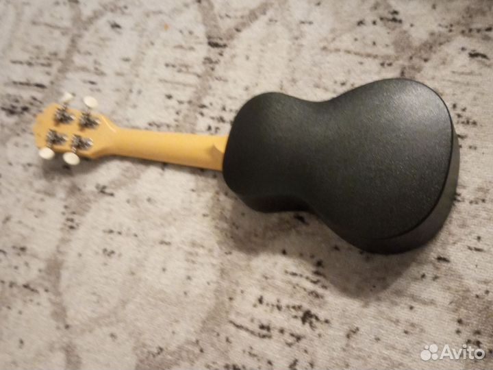 Укулеле б.у