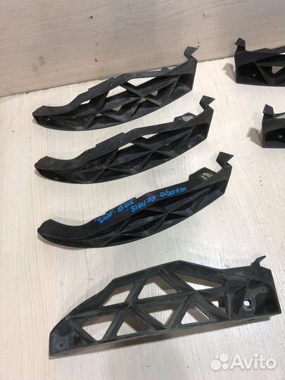 Кронштейн заднего бампера skoda Octavia A5