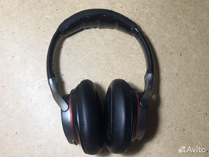 Наушники (bluetooth)