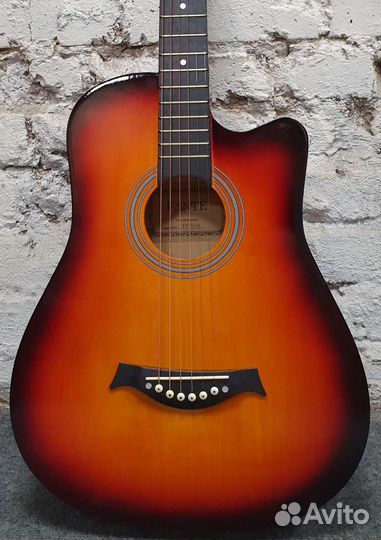 Гитара с полным комплектом (новая)