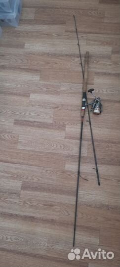 Спиниг Daiwa ninja с катушкой daiwa crossfire 2500
