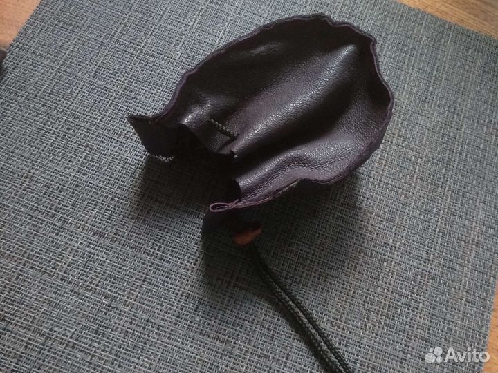 Кошелек и очечник из кожи