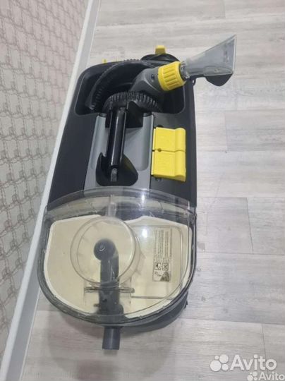 Аренда моющего пылесоса karcher
