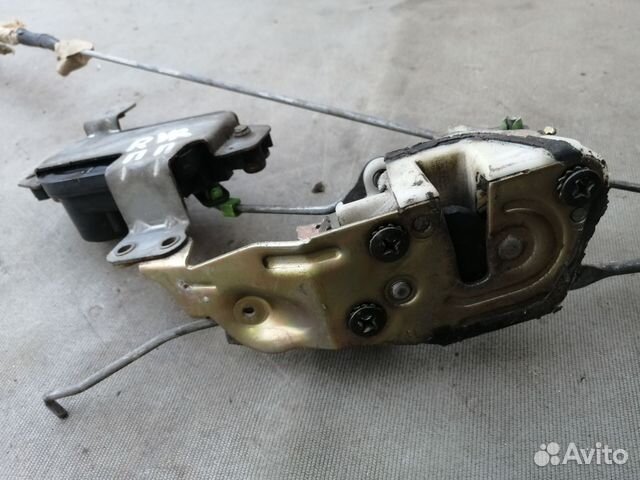Замок двери передней правой для Mitsubishi RVR 1