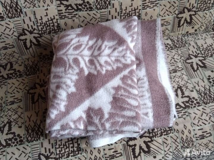 Одеяяло шерстянное