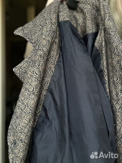 Укороченная легкая куртка