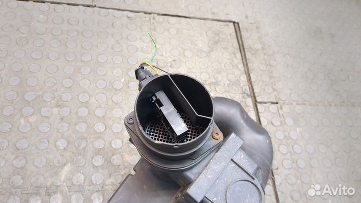 Корпус воздушного фильтра Volkswagen Tiguan