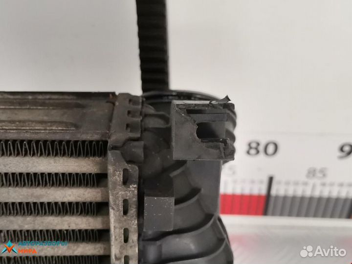 Интеркулер Volkswagen Touareg 2006 7P6145804F