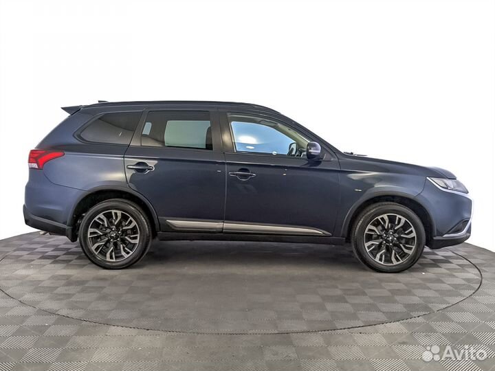 Mitsubishi Outlander 2.0 CVT, 2021, 117 277 км