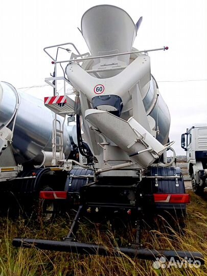 Автобетоносмеситель Shacman (Shaanxi) X3000, 2024