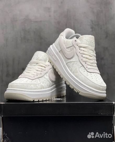 Кроссовки Nike Air Force 1