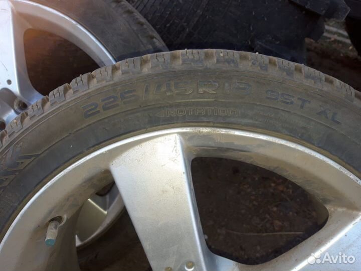 Nokian Tyres Hakkapeliitta 9 225/45 R18