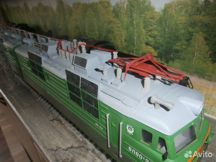 Сборная модель электровоза вл80т в масштабе 1\32