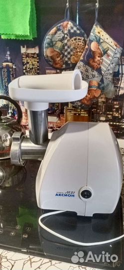 Мясорубка электрическая