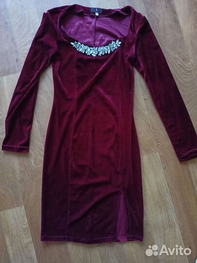 Платья на девочек