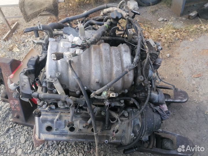 Срочнопродам двигатель бензиновый 4,7 2uz