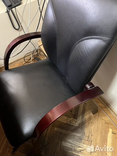 Кожаное кресло италия