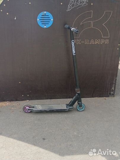 Трюковой самокат вес:3.4 система:ihc