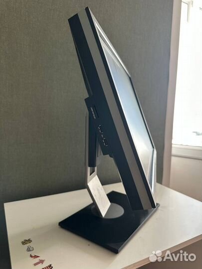 Монитор Dell f 2410 u