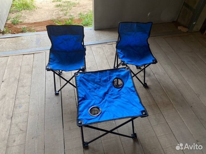 Складной пляжный набор (стол и стулья)