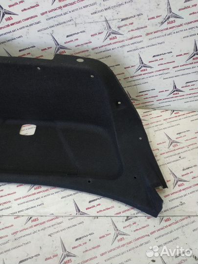 Обшивка крышки багажника w203 Mercedes