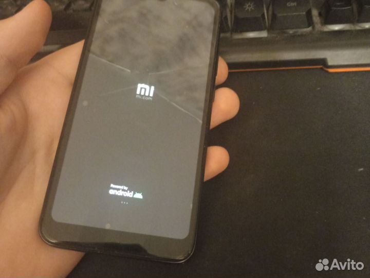 Xiaomi Mi Play, 4/64 ГБ