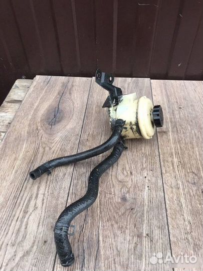 Бачок гур Hyundai Accent 2006