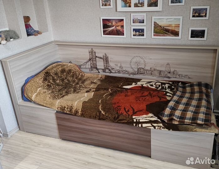 Мебель в комнату спальню подростка