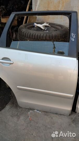 Двери задние Фольксваген Поло 2007 год. Хетчбек