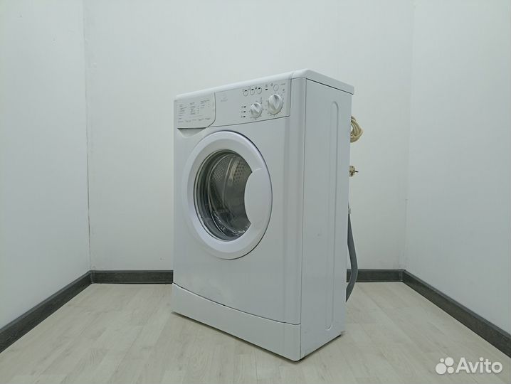 Стиральная машина бу Indesit на гарантии