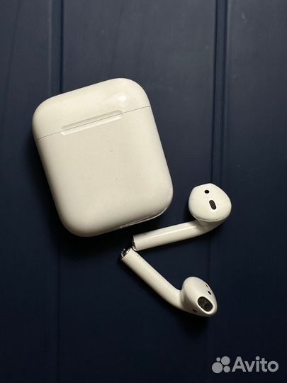 Apple airpods 2