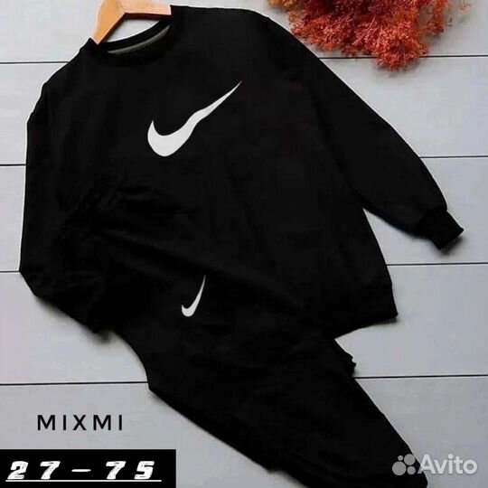 Спортивный костюм женский новый