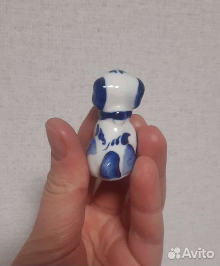 Собачка (гжель)