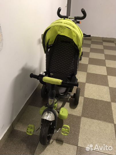 Велосипед-коляска с ручкой