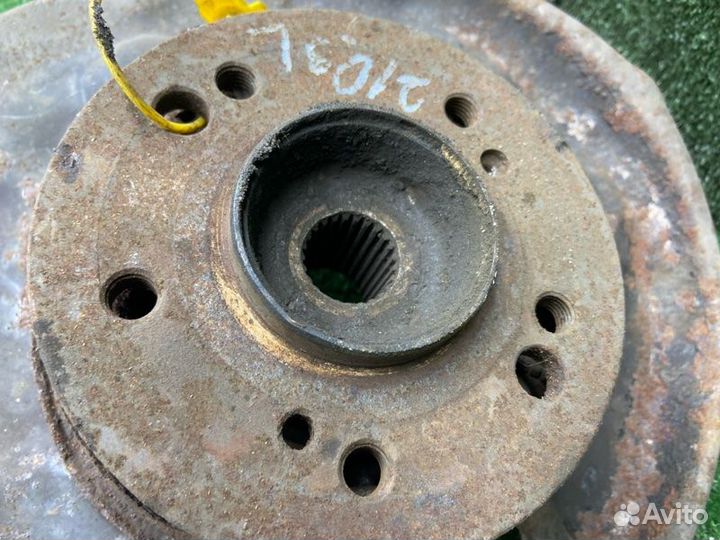 Поворотный кулак задний левый Mercedes-Benz E W210