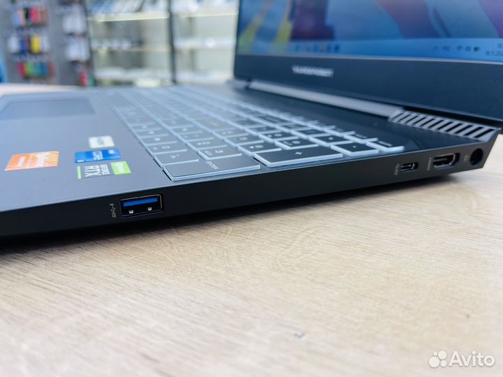 Игровой ноутбук rtx 3050/16gb/I5-11400h/256nvme