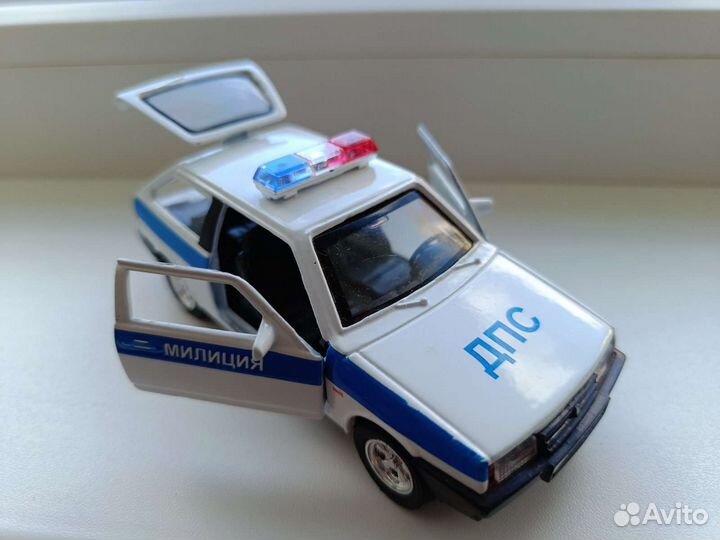 Машинки модельки