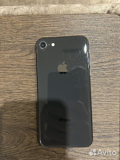 iPhone 8, 64 ГБ