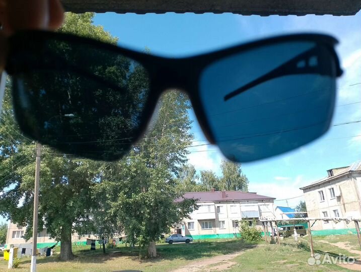 Солнцезащитные очки