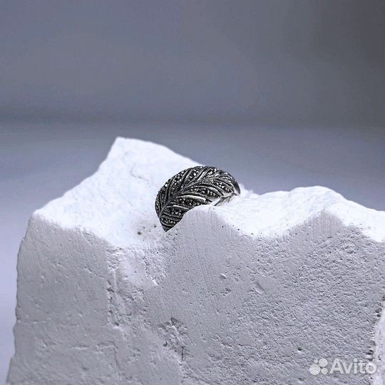 Кольцо серебренное женское