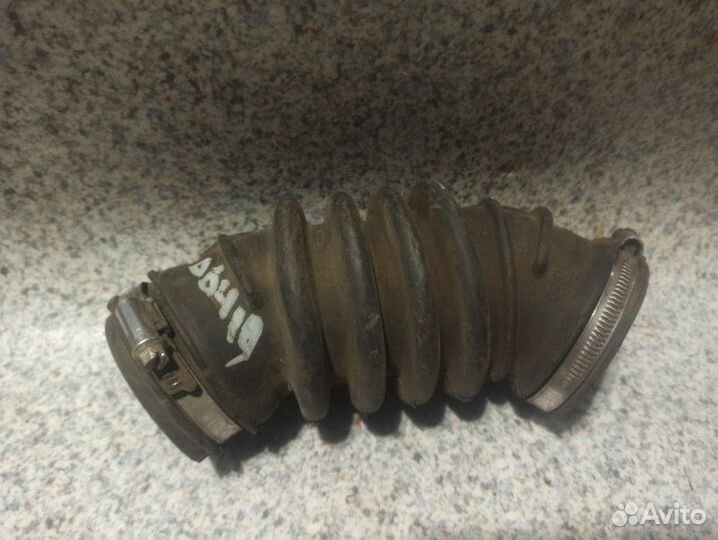 Патрубок воздушного фильтра Ford Mondeo