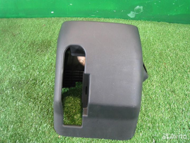 Кожух рулевой колонки (комплект) Toyota Auris E18