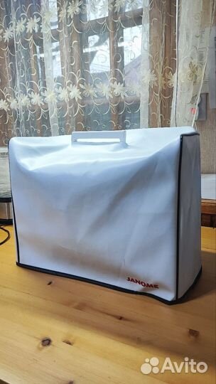 Распошевальная машина Janome cover pro 2000 cpx