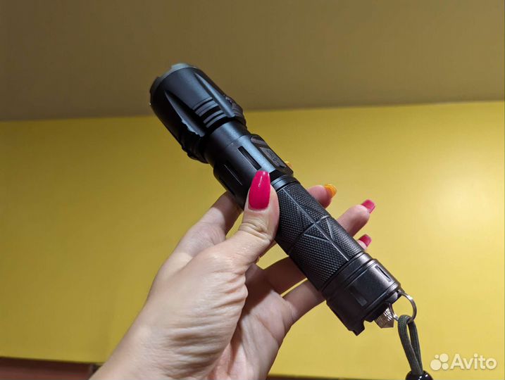 Тактический фонарь белый лазер фонарик