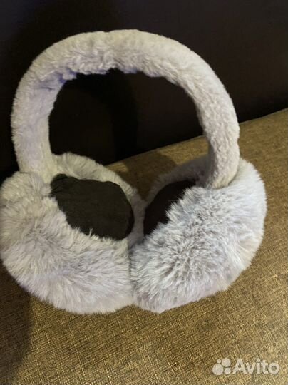 Меховые наушники шапка