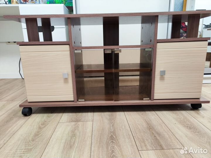 Тумба под телевизор б/у