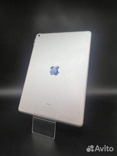 Планшет Apple iPad (9-го поколения) (2021)