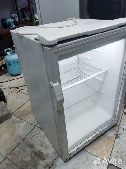 Холодильник маленький Бирюса