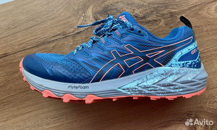 Кроссовки asics gel trabuco terra